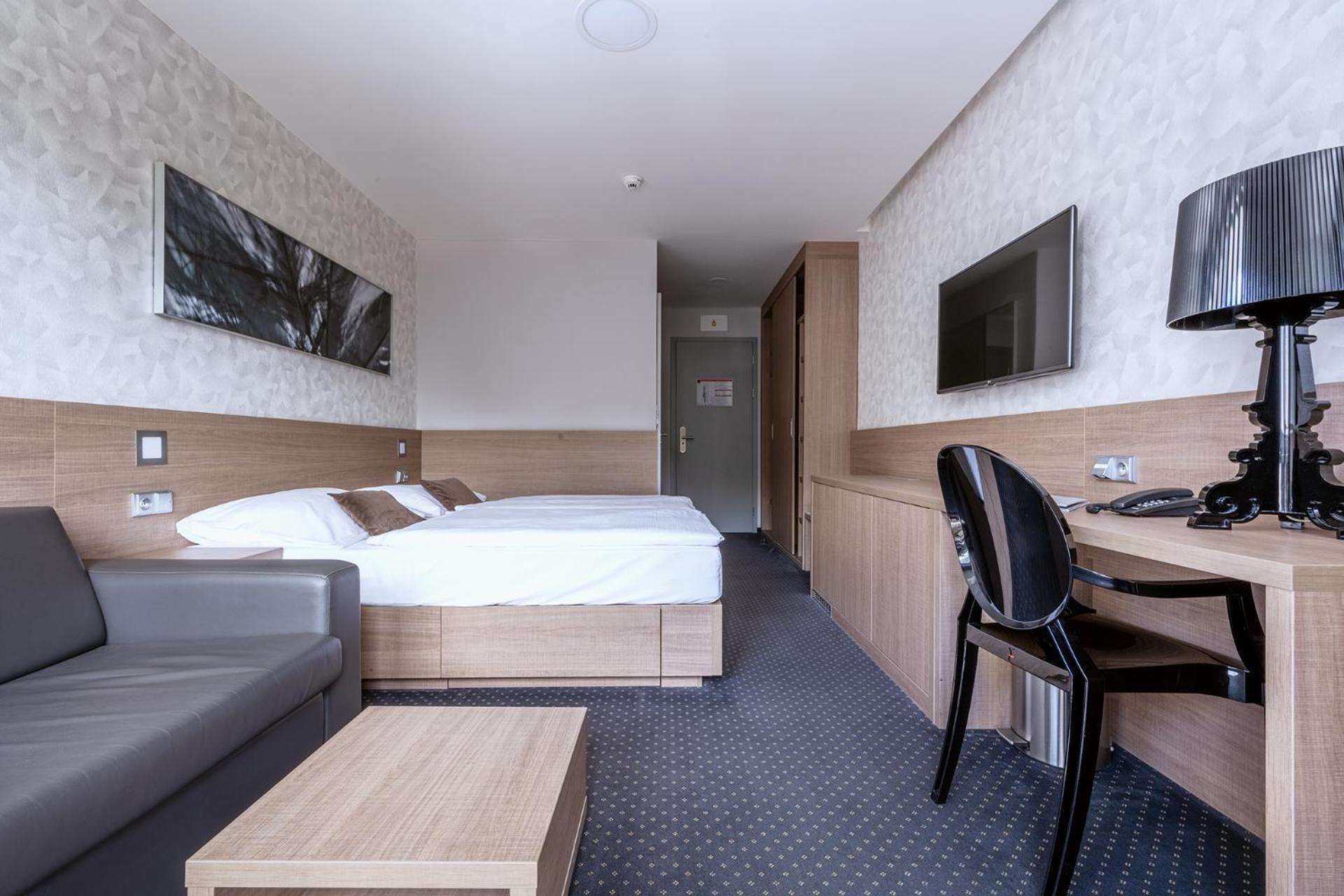 Hotel Jezerka Seč Dış mekan fotoğraf