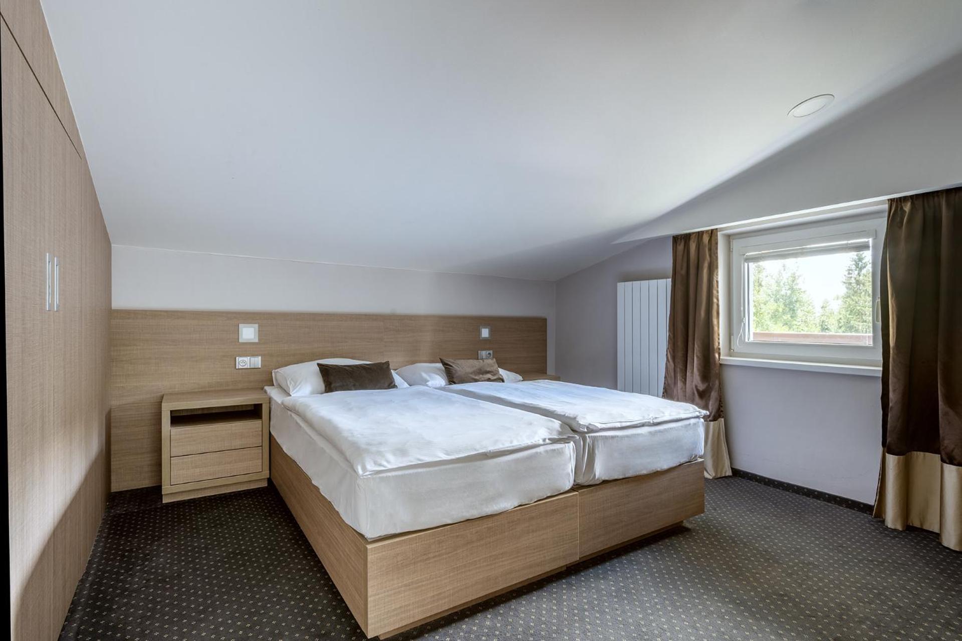 Hotel Jezerka Seč Dış mekan fotoğraf