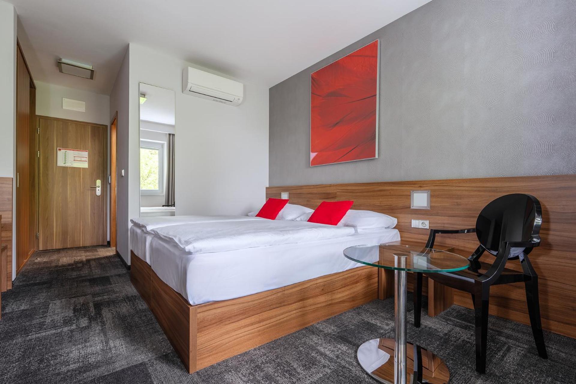 Hotel Jezerka Seč Dış mekan fotoğraf